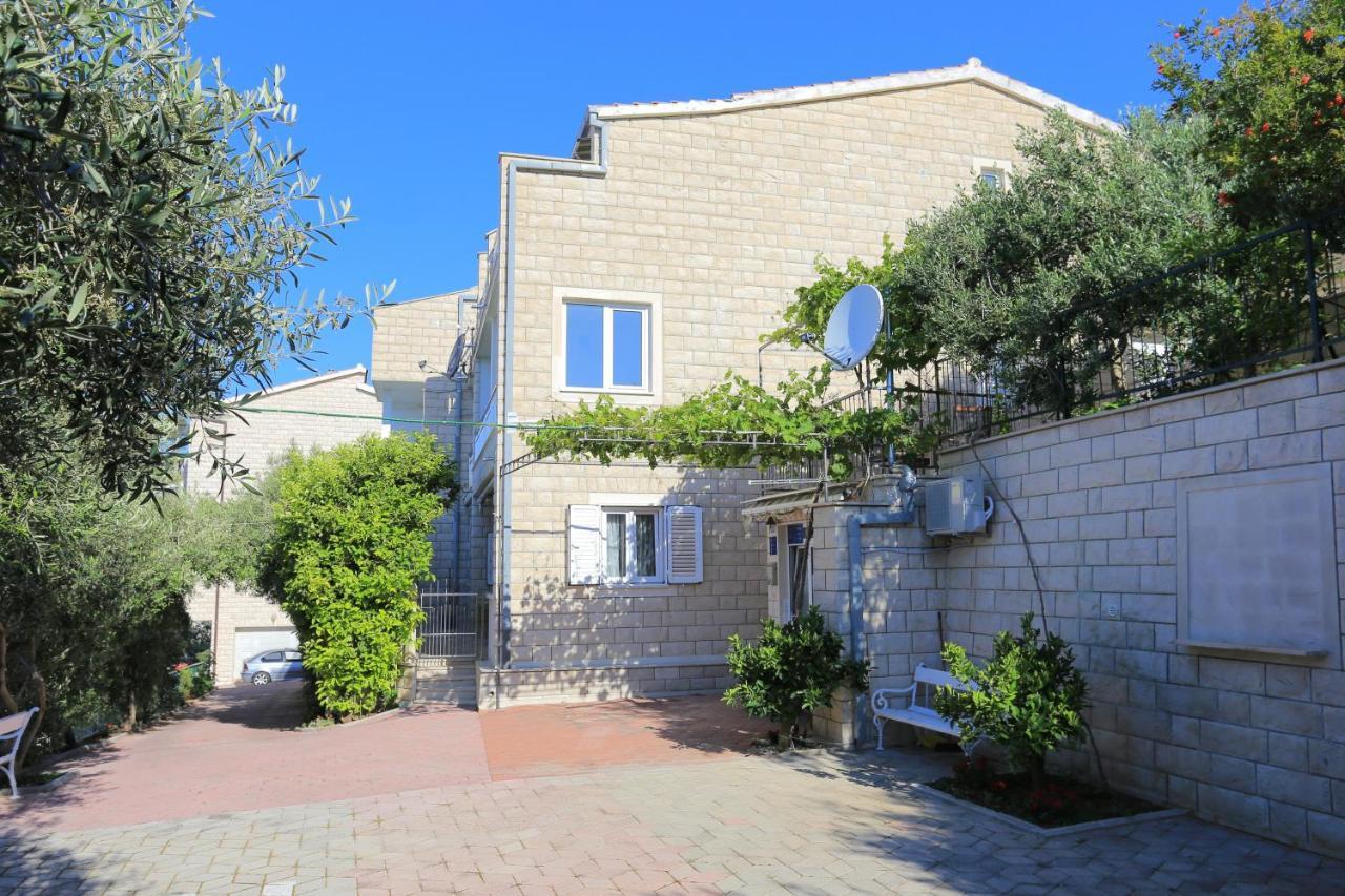 Apartments By The Sea Duce, Omis - 2737 Exterior foto