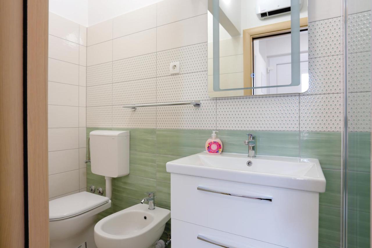 Apartments By The Sea Duce, Omis - 2737 Exterior foto